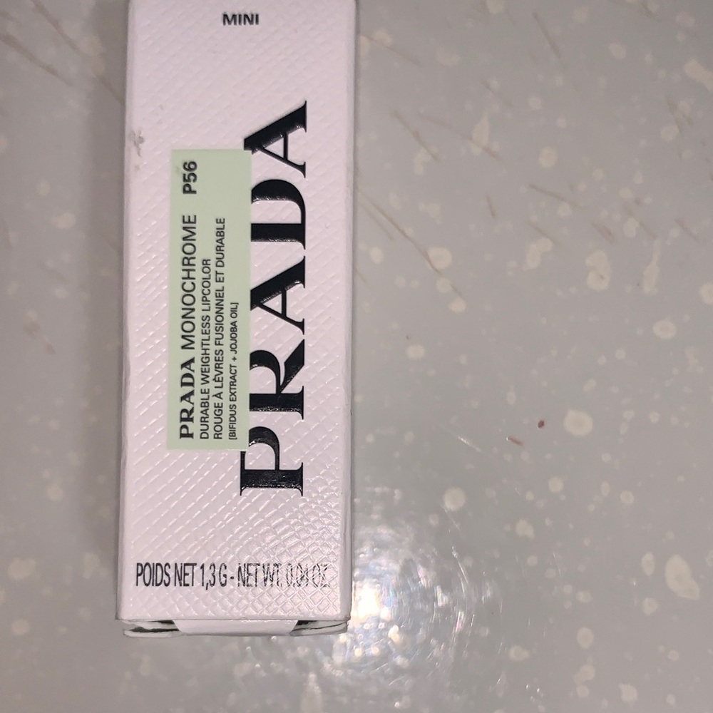 Prada Monochrome Lipcolor P56 - hyper Matte - Picture 6 of 6